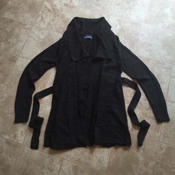 Old Navy Sweaters - MATERNITY old navy sweater