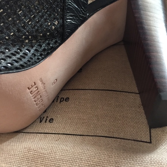 L'Agence leather open toed heels NWOT - Picture 3 of 4