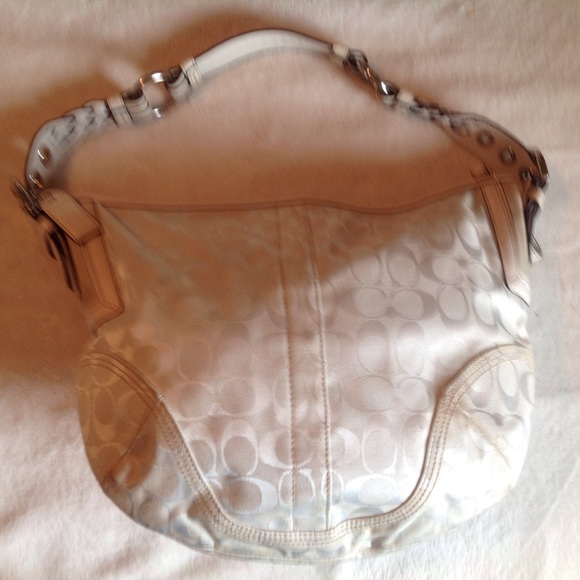Coach Signature Hobo