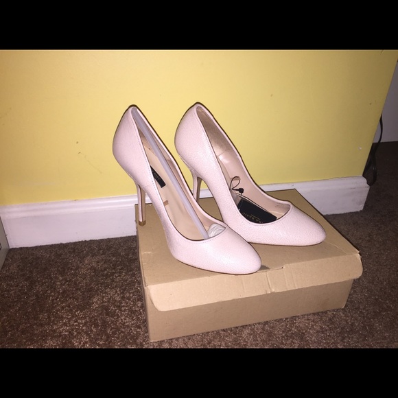 High heels -lovely light pink