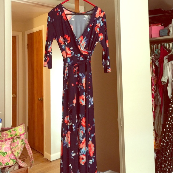 Jeanette Fashion Dresses & Skirts - Gorgeous maxi dress!