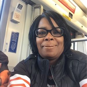 Meet your Posher, Angelique