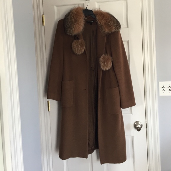 Escada Jackets & Blazers - Escada Brown Camel and Fox Fur PomPom Collar Coat