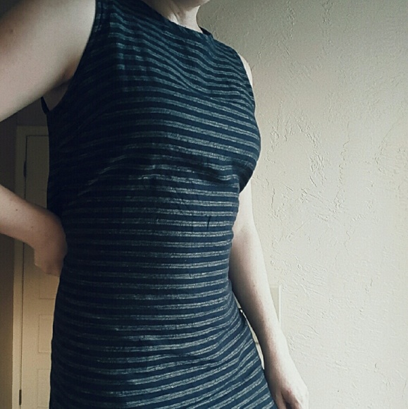 SOLD 100% Linen Shift Dress - Picture 4 of 4