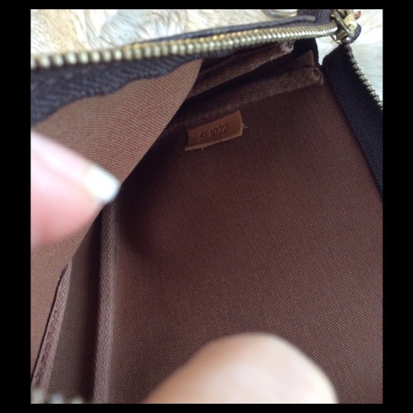Louis Vuitton Pochette - Picture 4 of 4