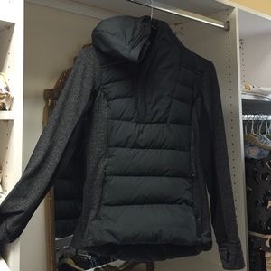 Lululemon quilted pullover, size 6