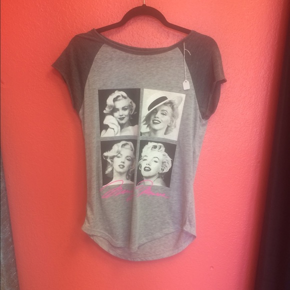 NWT Marilyn Monroe Tee