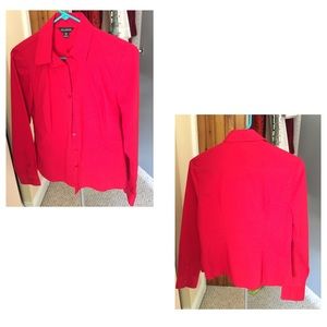 🌷Red dress shirt.