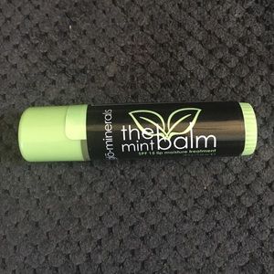 Glominerals the mint lip balm