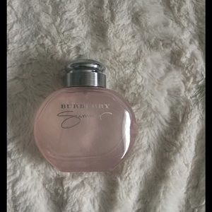 Burberry Summer perfume