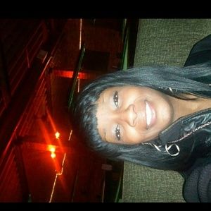 Meet your Posher, Linda