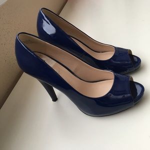 Nine West patent blue peep toe heels size 6.5