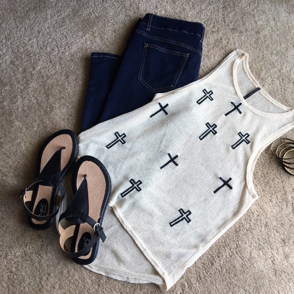 Muscle tank /crosses - Picture 1 of 1