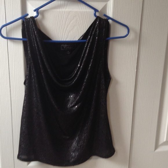 Sweater and tank top - Picture 2 of 4