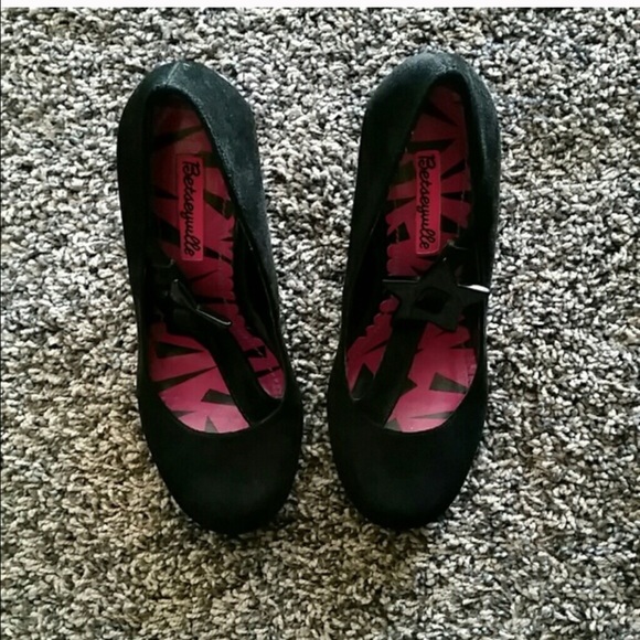 Bestyville retro style pumps