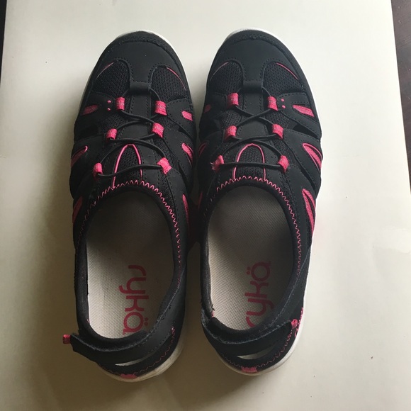 Rykä Leather and Mesh Fisherman Sneakers