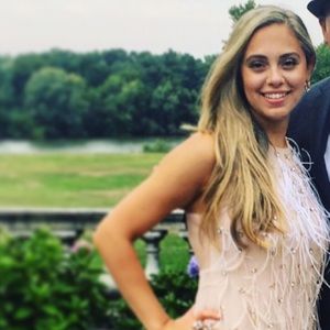 Meet your Posher, Alexandra