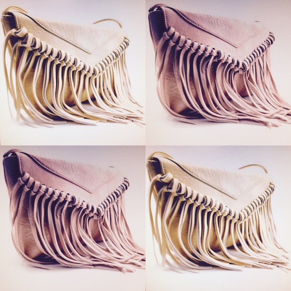 Carter Handbag $42 @ 2trende.com