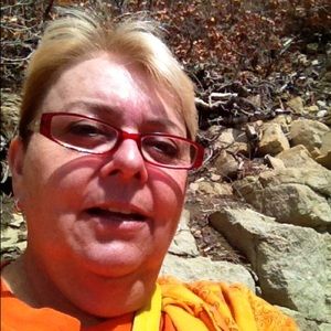 Meet your Posher, Pam