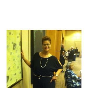 Meet your Posher, Rena