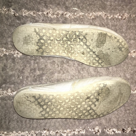 TOMS - Picture 4 of 4