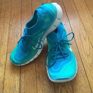 Nike free Size 10 - 5.0 Fly-knit running shoes