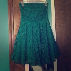 Medium strapless greenish dress!