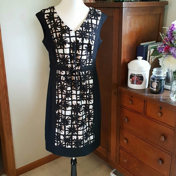 New York & Company Dresses & Skirts - Summer Sheath
