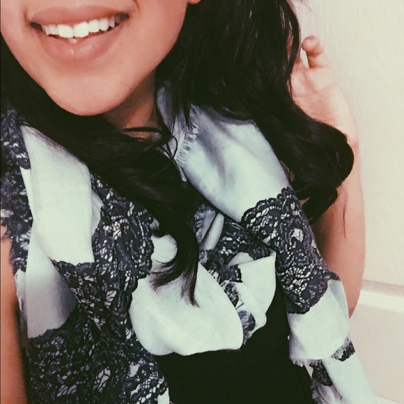 Large Scarf