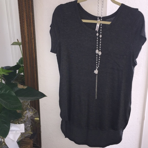 🆕Hi-Low Split side Top w/ Necklace