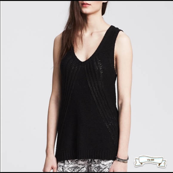 Banana Republic high/low sweater tank S