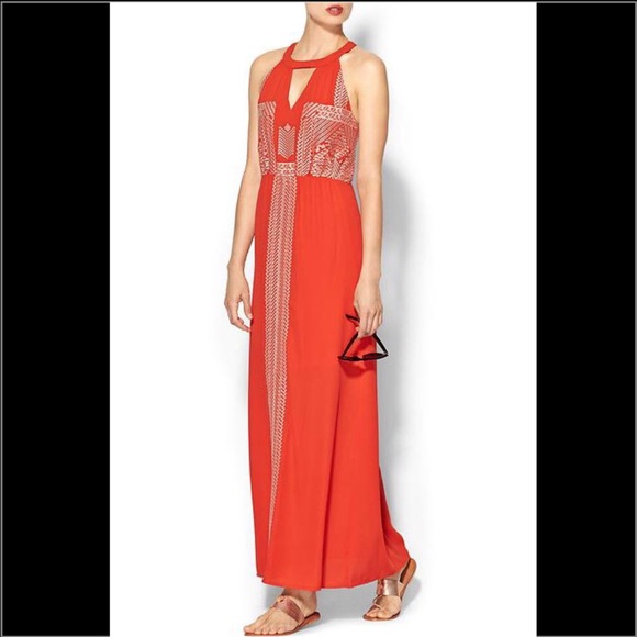 THML CLOTHING Dresses & Skirts - THML Kameelah Embroidered Maxi Dress