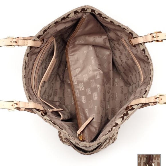 💰SOLD💰Jet Set Logo Michael Kors Tote Bag - Picture 3 of 4