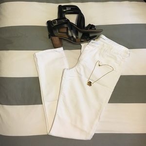 White skinny jeans -- 31R