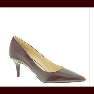 Nine West black pumps