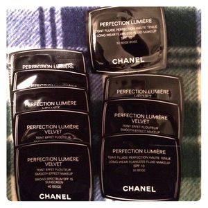 9 Chanel foundation samples