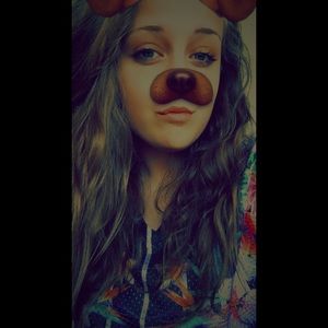 Meet your Posher, Isla