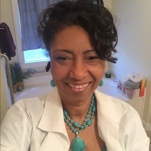 Meet your Posher, Veronica