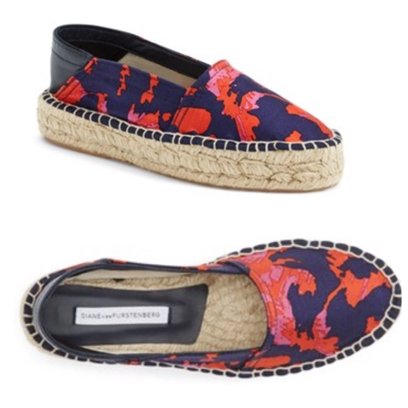 Diane von Furstenberg Shoes - NWOT DVF Tilly' Print Espadrille Flats