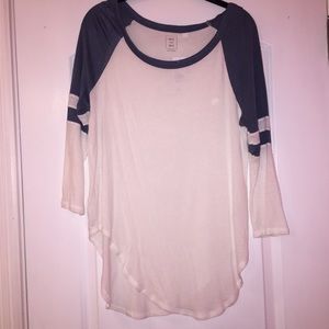 Pacsun Me to We quarter length top