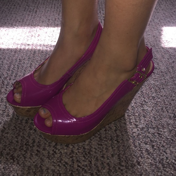 *Brand new* NWOT- Candies wedge sandals