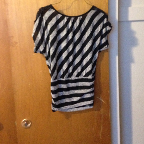 Cute grey and black striped top