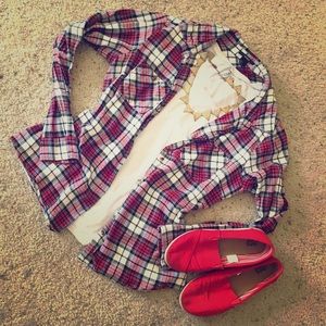 Comfy plaid button up