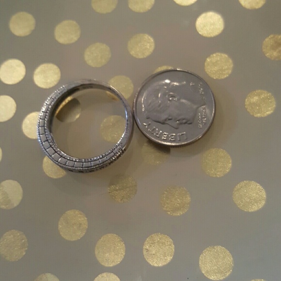 Silver ring - Picture 3 of 4