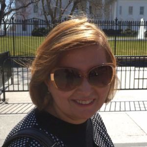 Meet your Posher, Leila