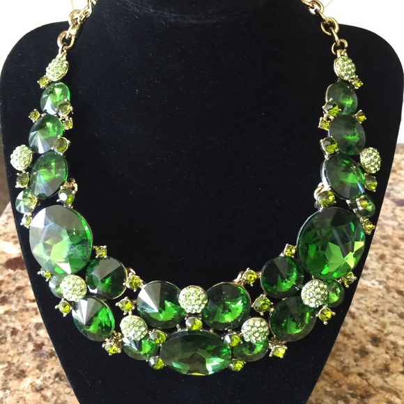 Gorgeous green necklace