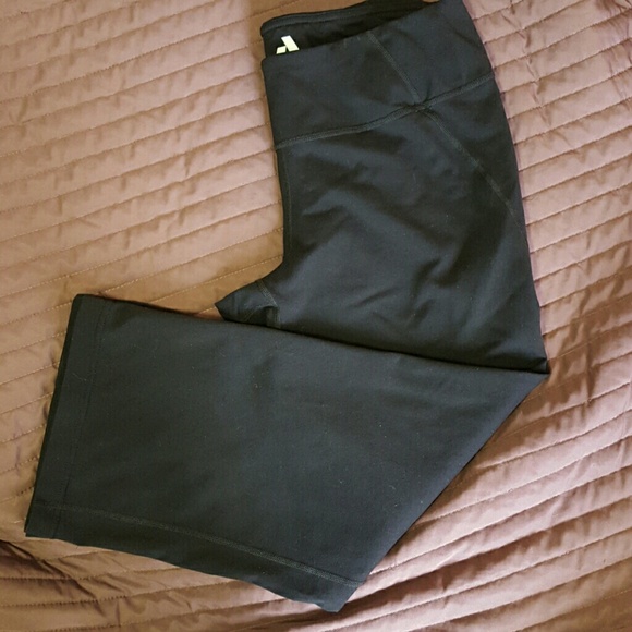 Nwot Eddie Bauer Yoga Athletic Capris Straight Leg
