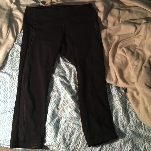 Lulu lemon Capri workout pants - Picture 1 of 2
