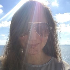 Meet your Posher, Amanda