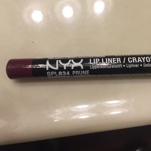 NYX Prune Lip Liner